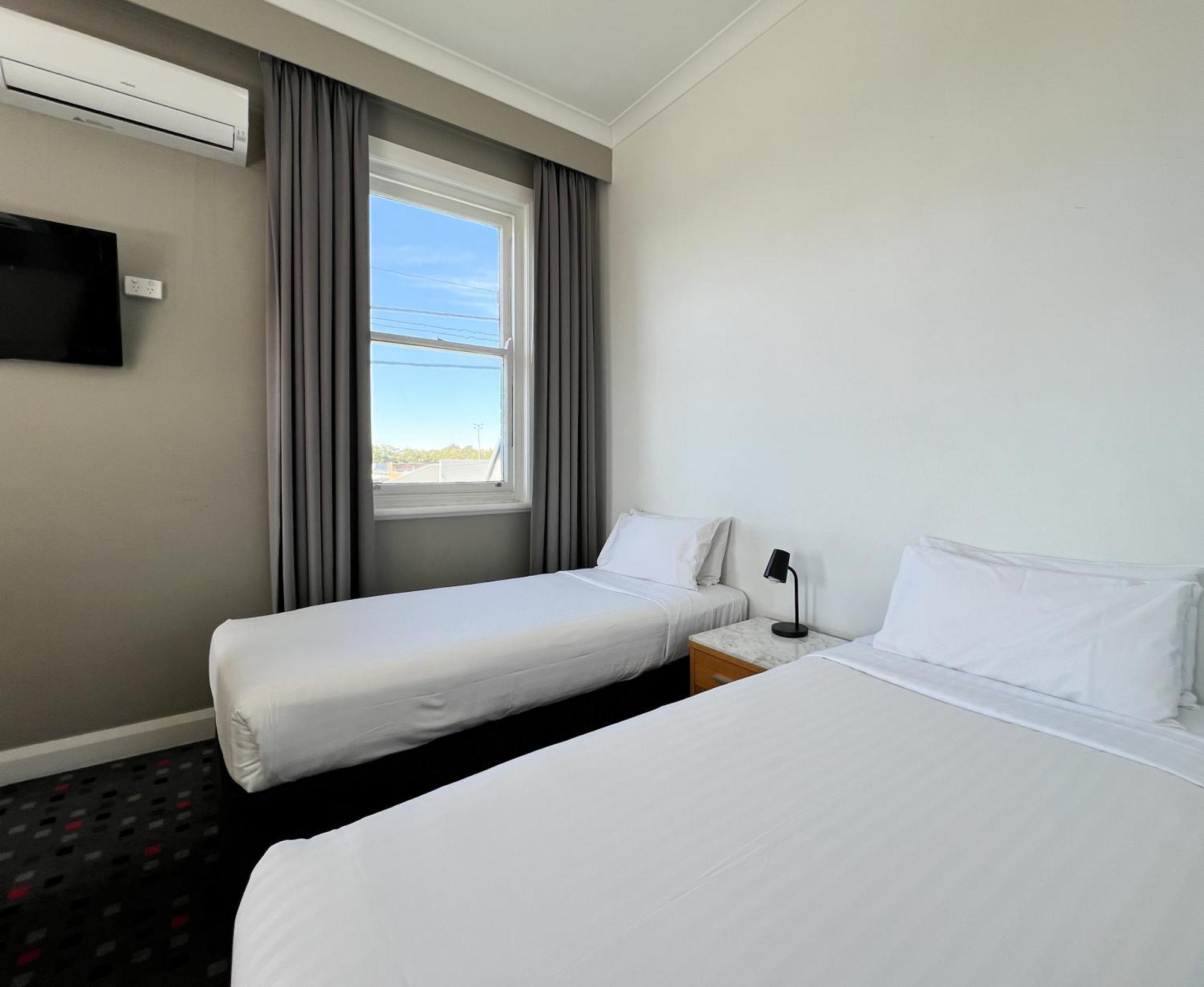 The Sunnyside Tavern, Broadmeadow Newcastle Exteriér fotografie